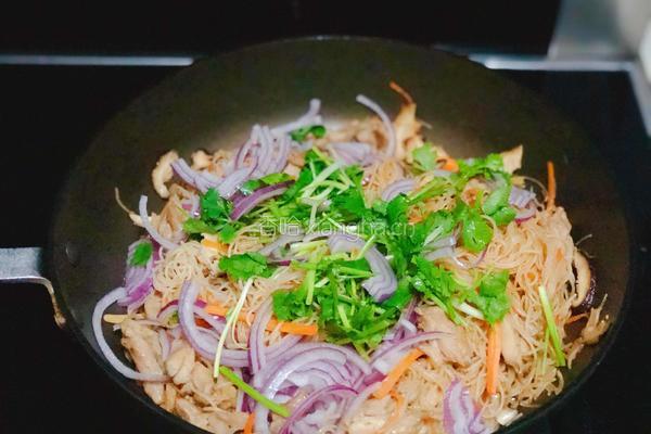 鸡肉炒粉丝的做法图解6