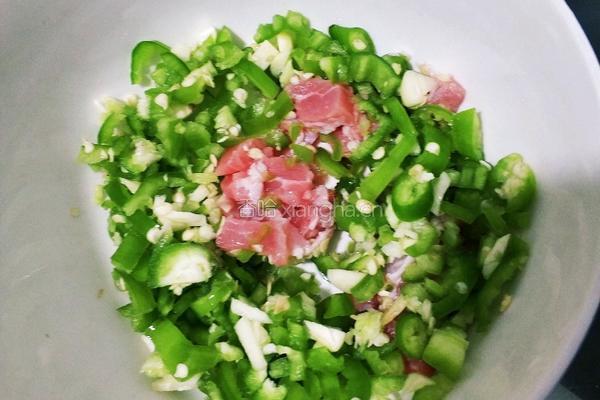 肉丝青豆的做法图解1