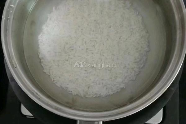 毛豆鲜虾粥 (宝宝辅食）的做法图解2