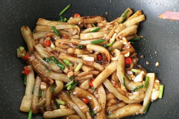 红烧茄子煲仔饭的做法图解13