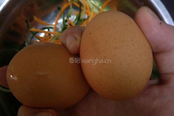 清香黄瓜鸡蛋饼的做法图解2