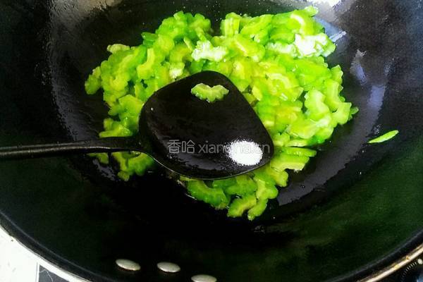 苦瓜煎蛋的做法图解6