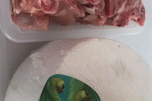 【呷补丨煲汤】海马椰子炖龙骨汤（2一3人份）的做法图解1