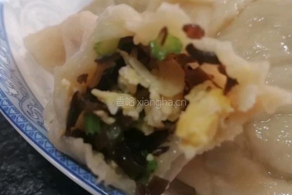 芹菜木耳鸡蛋水饺的做法图解7