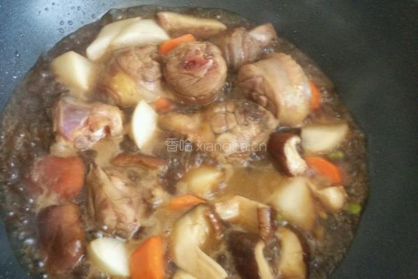 鸡腿蔬菜闷饭的做法图解5