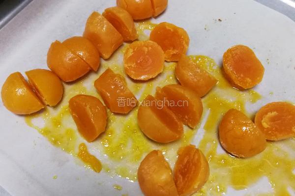 肉松麻薯蛋黄酥的做法图解13
