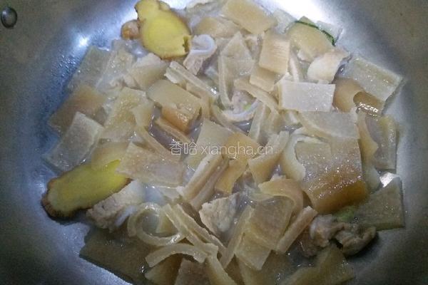 双椒炒肉皮的做法图解5