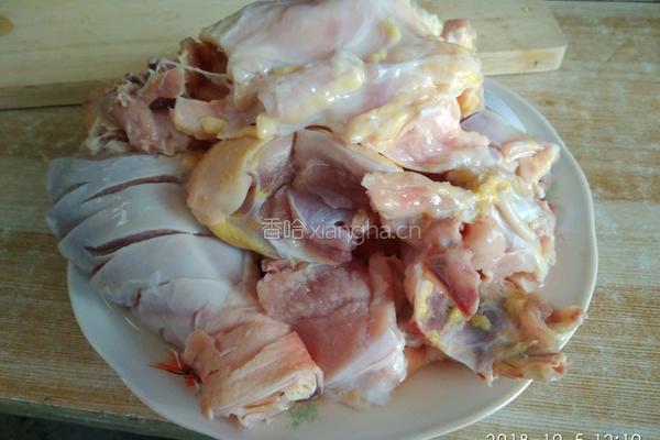 鸡肉丸子的做法图解1