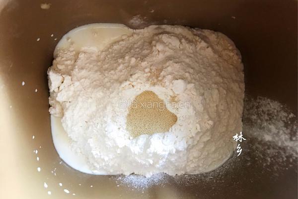 瓜子仁吐司的做法图解1