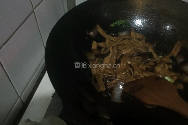 瘦肉炒油菜木耳的做法图解4