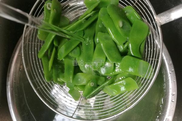 干煸四季豆的做法图解4