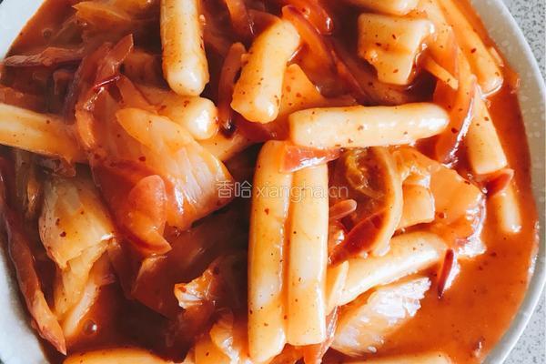 泡菜炒年糕的做法图解2