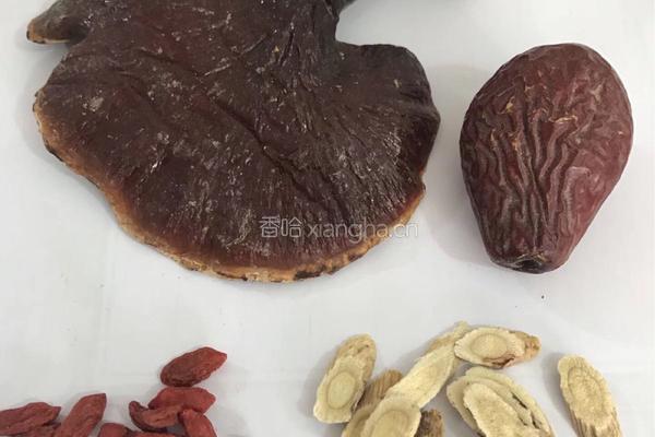 灵芝安神猪心汤的做法图解1