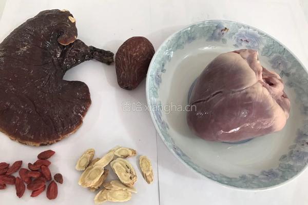 灵芝安神猪心汤的做法图解2