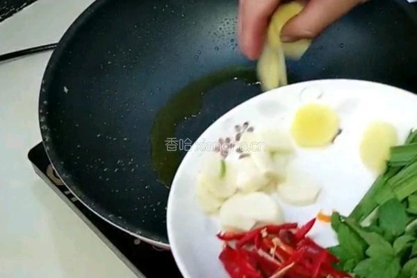 家烧武昌鱼的做法图解4