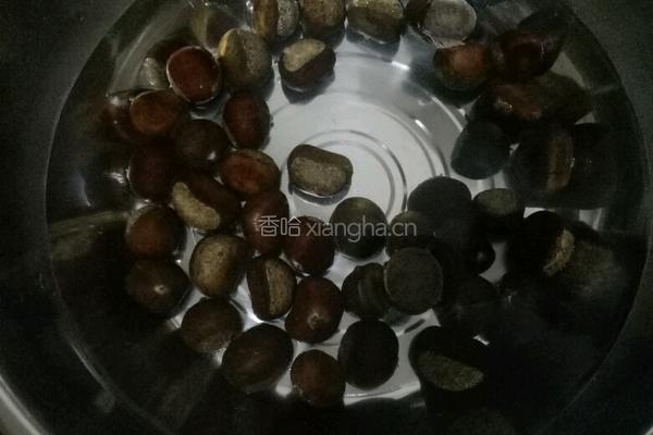原味板栗的做法图解1