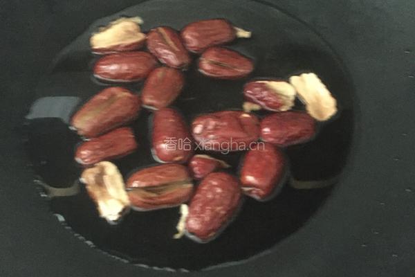 电饭锅红枣泥糕的做法图解2