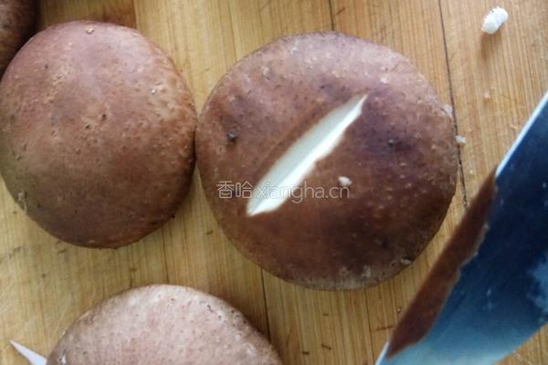 香菇小油菜的做法图解2