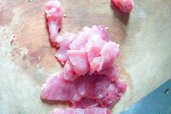 土豆炒肉丝的做法图解2