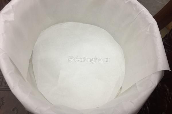 六寸分蛋海绵蛋糕的做法图解1