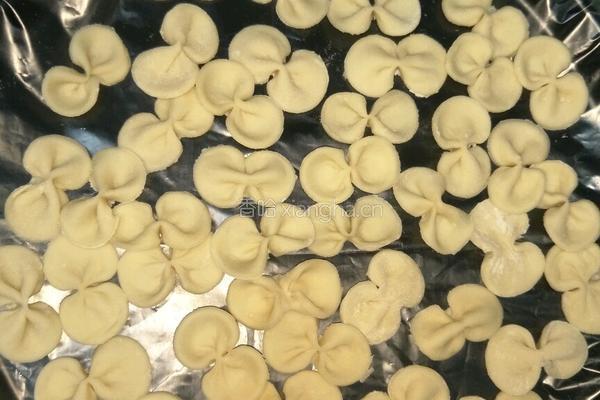 鸡蛋蝴蝶面片儿汤的做法图解6