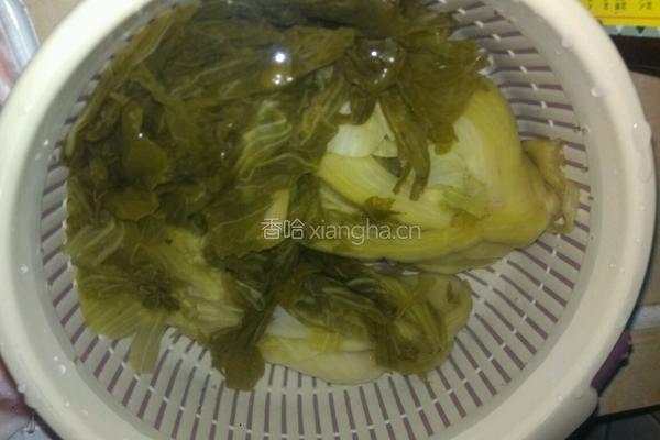 酸菜瘦肉的做法图解1