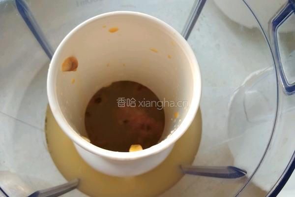 百香果果汁的做法图解3