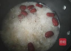 桃胶银耳羹的做法图解4