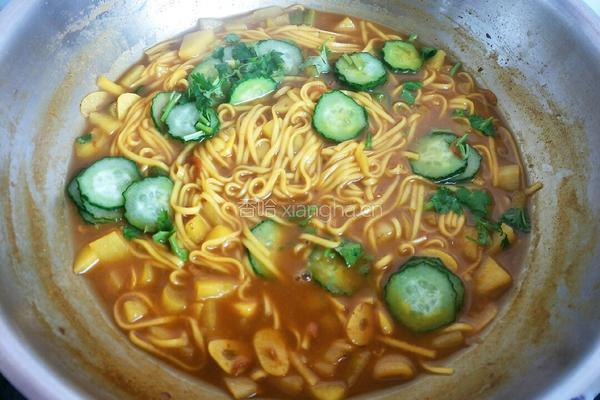 咖喱土豆鸡蛋面的做法图解8