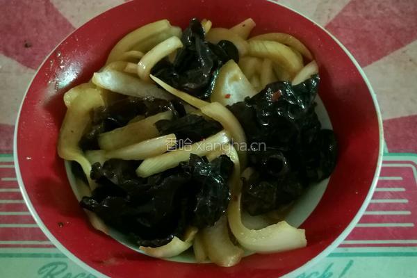 洋葱拌木耳的做法图解7