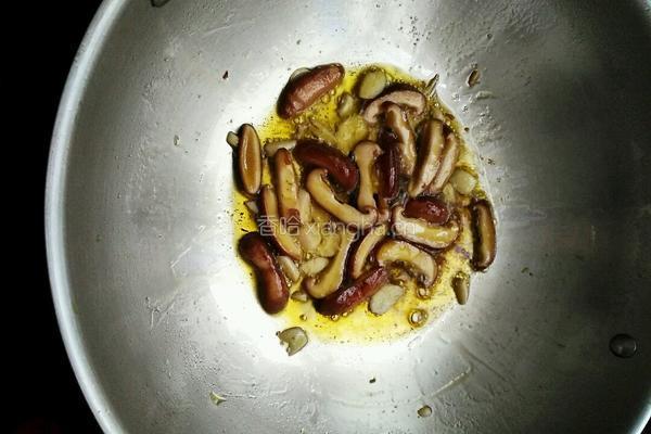 香菇炒青菜的做法图解5