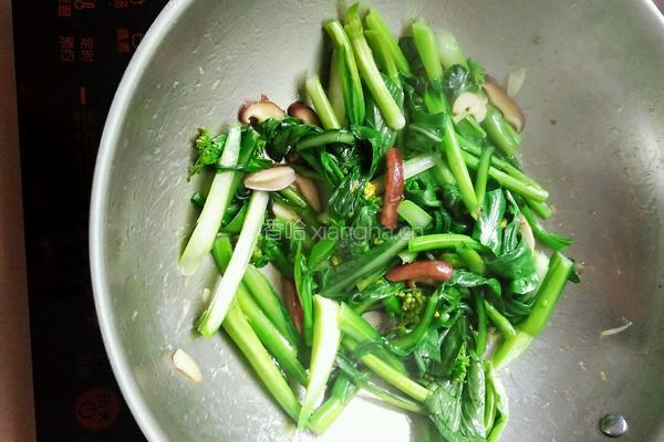 香菇炒青菜的做法图解6