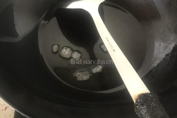 冰糖红烧武昌鱼的做法图解3