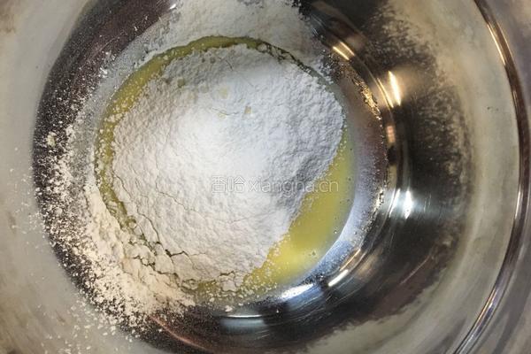 戚风蛋糕(6寸)的做法图解6