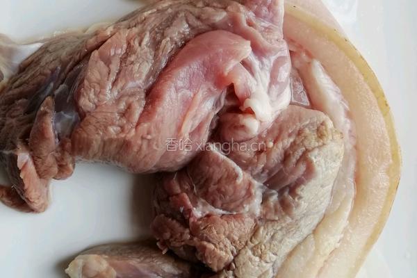 炸酥肉的做法图解1