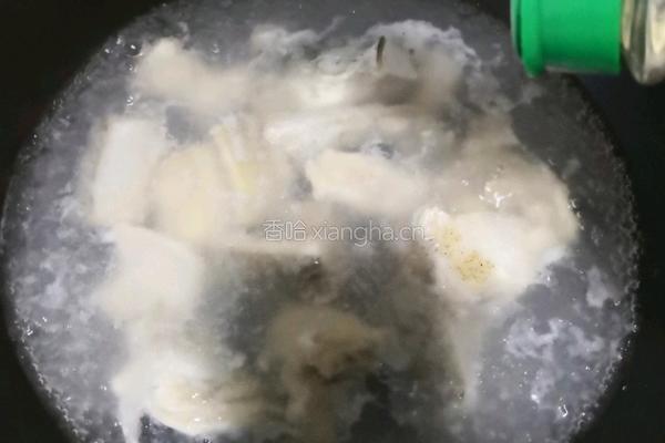 鲈鱼汤的做法图解3