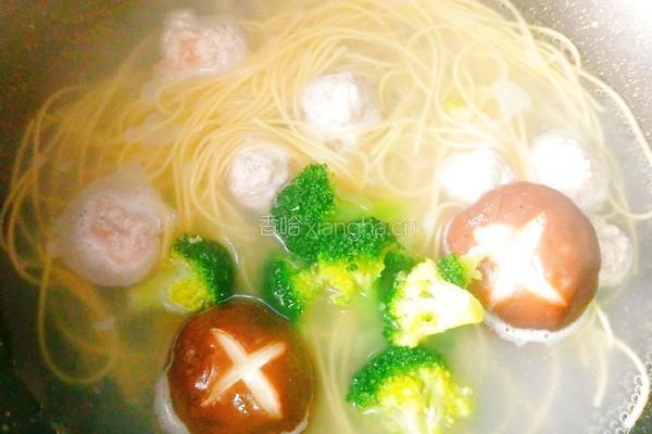 西蓝花丸子面的做法图解5
