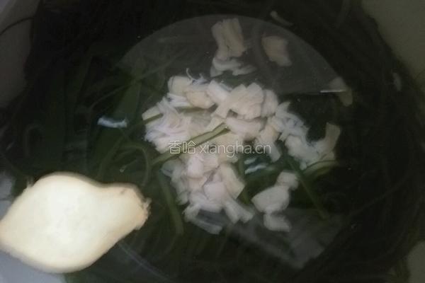 海带瑶柱汤的做法图解4