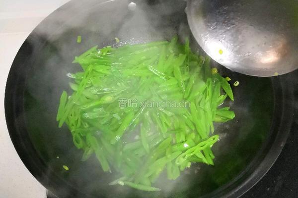 清炒扁豆的做法图解3
