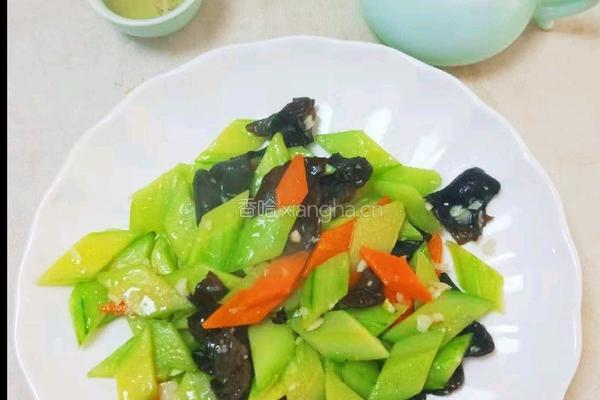 清炒黄瓜木耳的做法图解6