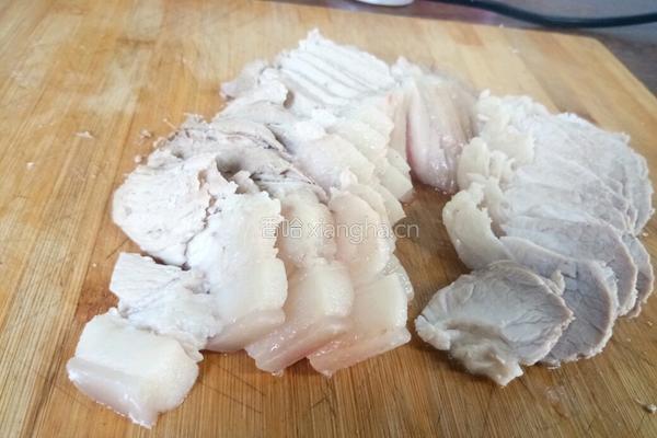 酸菜汆白肉的做法图解4