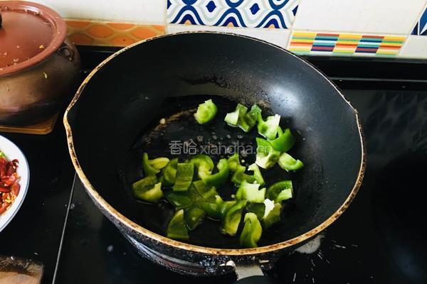 简单快手咖喱鸡排饭的做法图解2