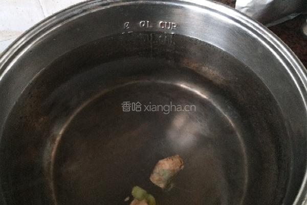 鱼腥草煲猪肺汤的做法图解4