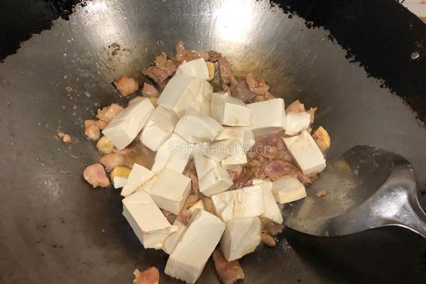 豆腐炒肉丝的做法图解4