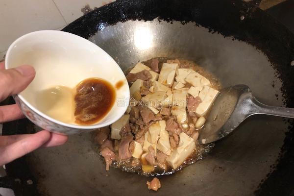 豆腐炒肉丝的做法图解6