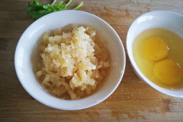 酸茭头炒蛋的做法图解3