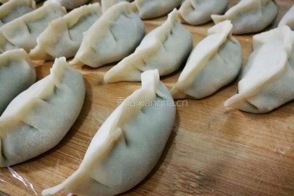 猪肉虾仁水饺的做法图解8