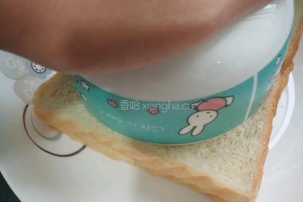 酸奶土司鸡蛋饼的做法图解4