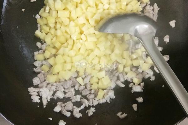 四丁焖饭的做法图解3
