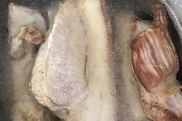 酸菜扣肉的做法图解4
